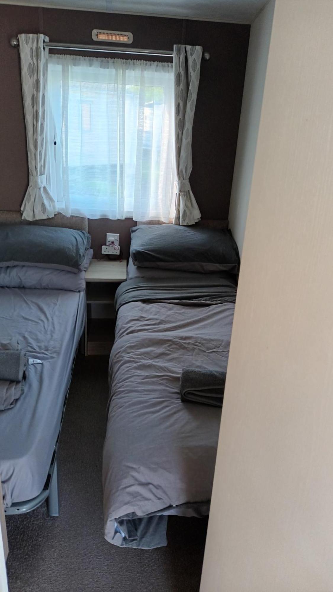 Butlins Minehead Caravan 120 River Cove Passes Included Hotel Exterior photo